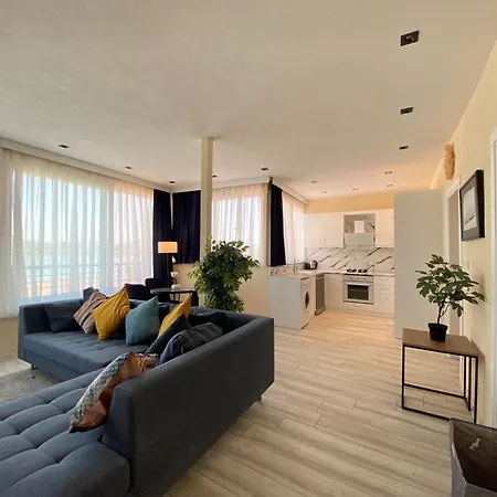 Casa vacanze Sea View Getaway 2br Flat Walk To Shorelin